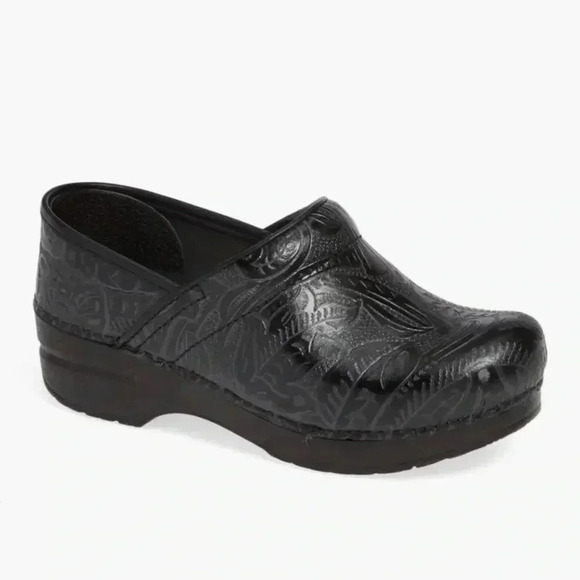 Dansko Professional Women’s Tooled Black Leather Paisley Clogs Embossed Size 42 - Picture 1 of 3